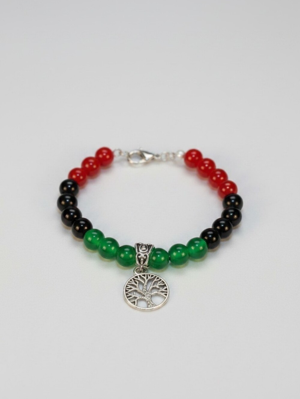 NWT Elegant Red and Black Beaded Bracelet with Tree of Life Charm